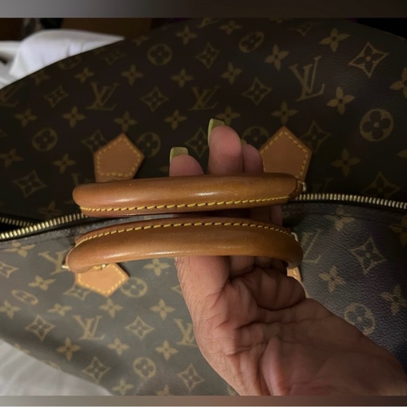 Louis Vuitton Monogram Speedy 40 - Picture 7 of 11